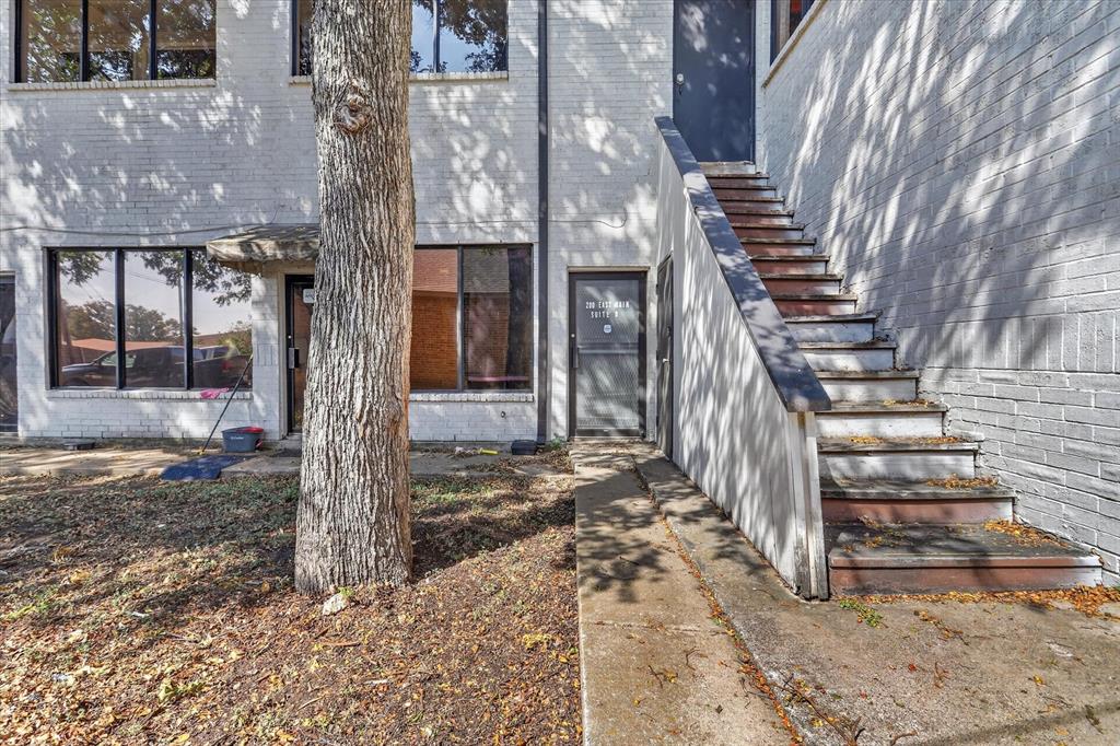 200 E Main Street D