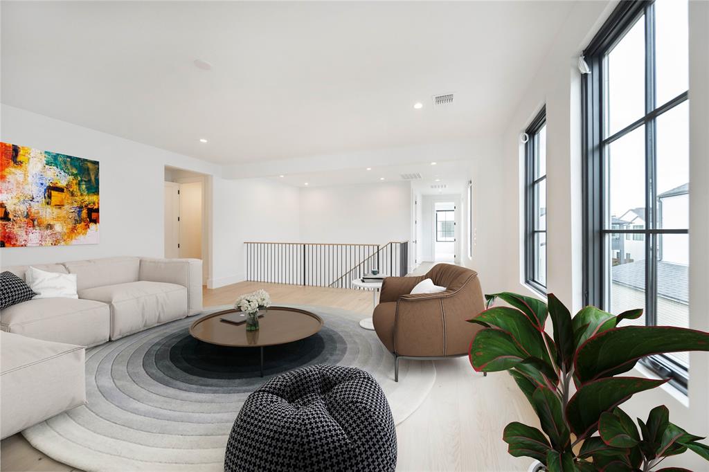 PRESTON HOLLOW VILLAGE PH 3 - Residential Lease