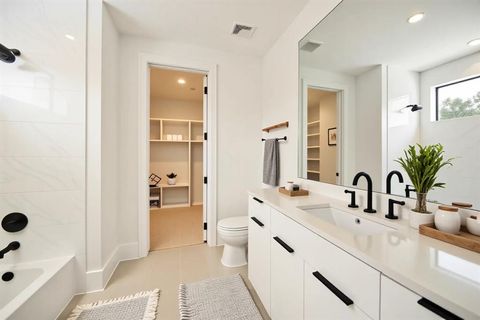 Tiny photo for 9713 Kerrisdale Ln, Dallas, TX 75230 (MLS # 20941908)