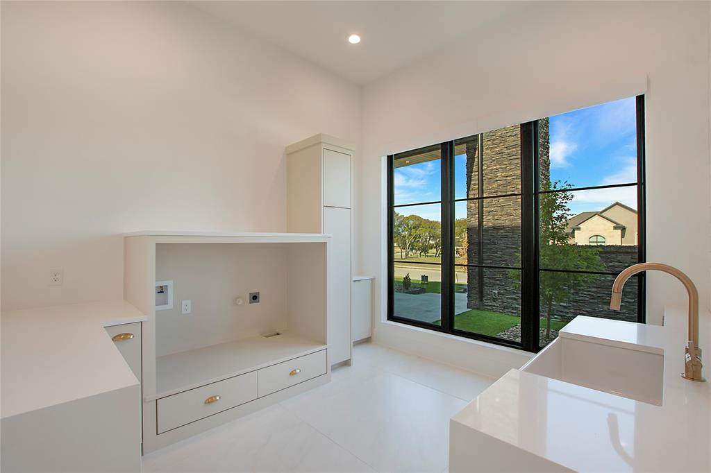 RIDGE LAKES PHASE 1 - Residential