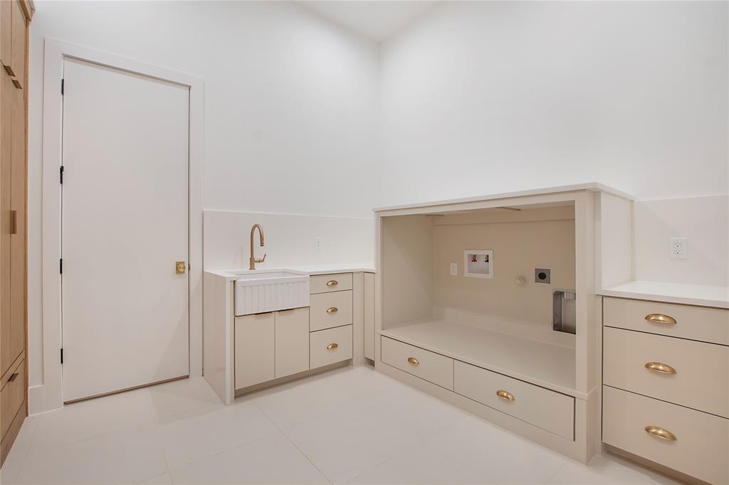 RIDGE LAKES PHASE 1 - Residential