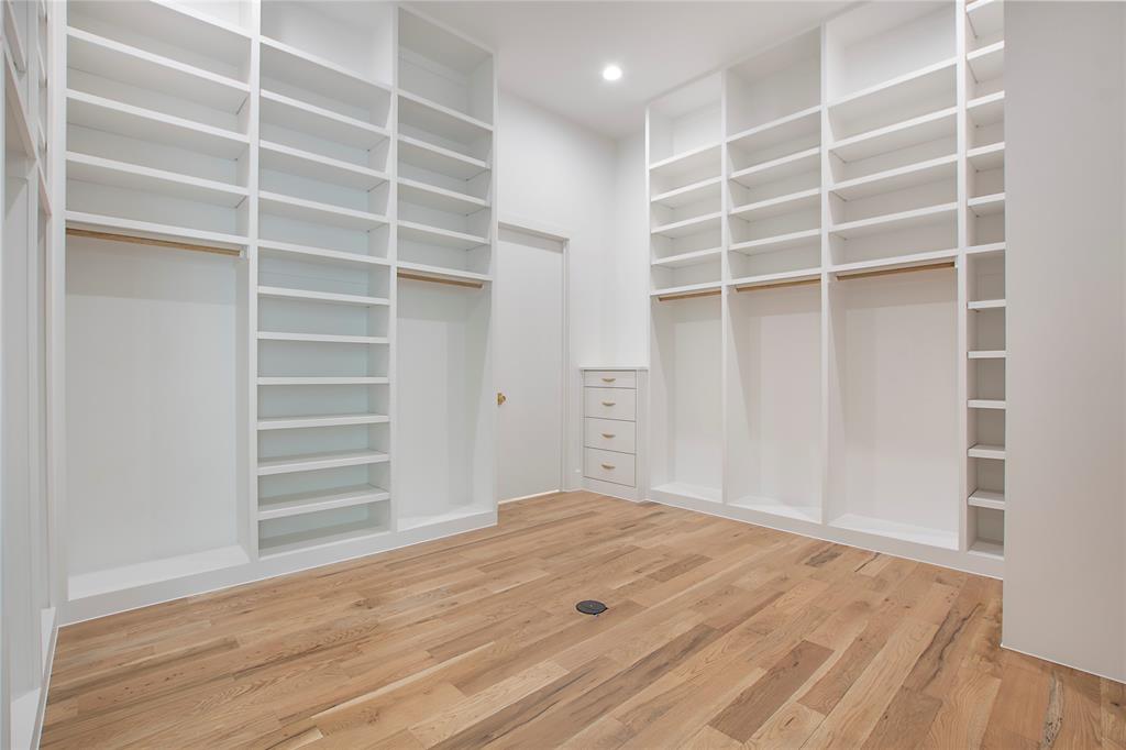 RIDGE LAKES PHASE 1 - Residential