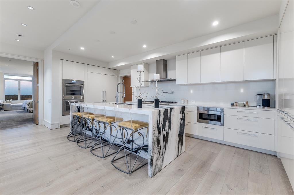 Vendome On Turtle Creek Condo - Residential