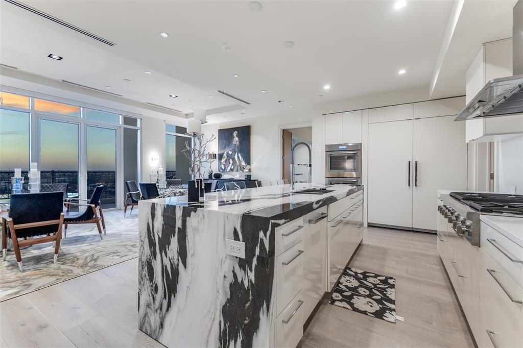 Vendome On Turtle Creek Condo - Residential