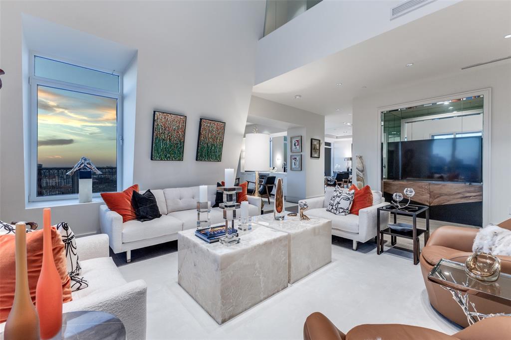 Vendome On Turtle Creek Condo - Residential