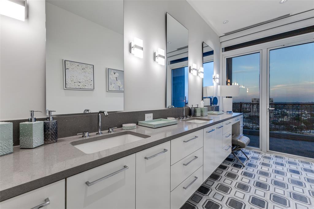 Vendome On Turtle Creek Condo - Residential