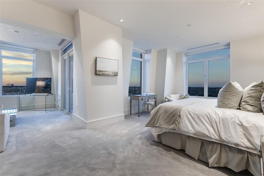 Vendome On Turtle Creek Condo - Residential