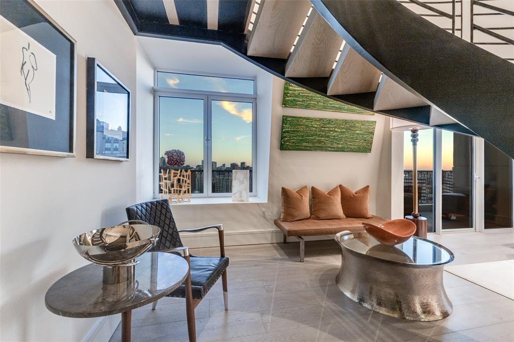 Vendome On Turtle Creek Condo - Residential