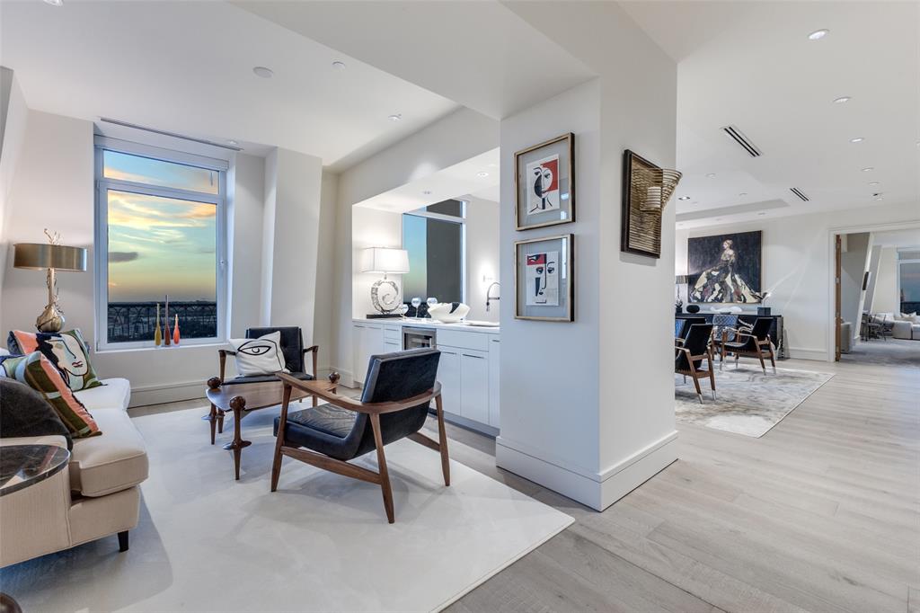 Vendome On Turtle Creek Condo - Residential