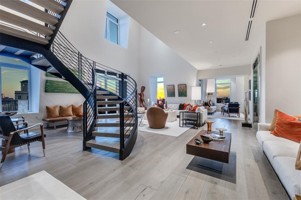 Vendome On Turtle Creek Condo - Residential