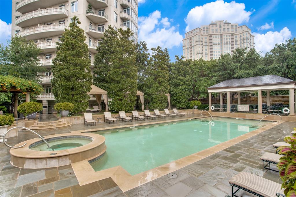 Vendome On Turtle Creek Condo - Residential