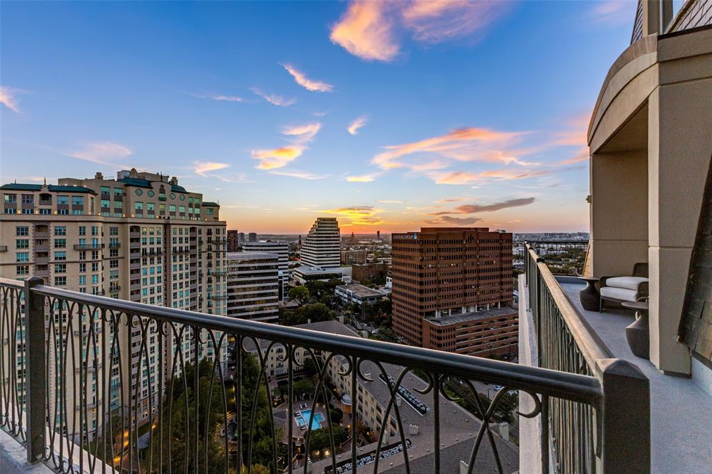 Vendome On Turtle Creek Condo - Residential