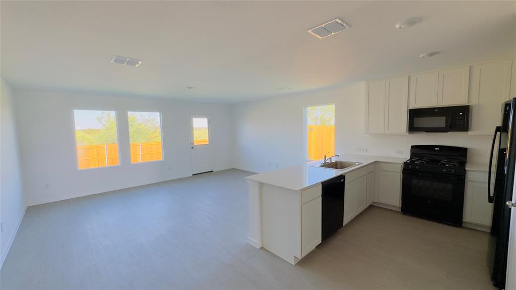 Verandah Ph 7 - Residential Lease