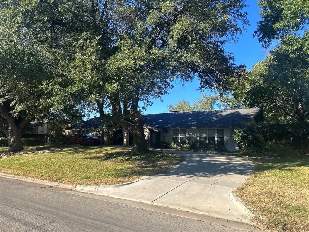 7121 Kendallwood Drive