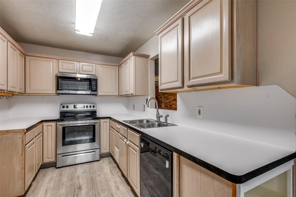 Mountain Creek Twnhs 02 - Residential