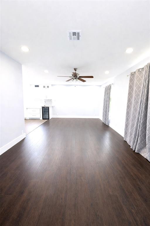 302 Van Rowe Avenue