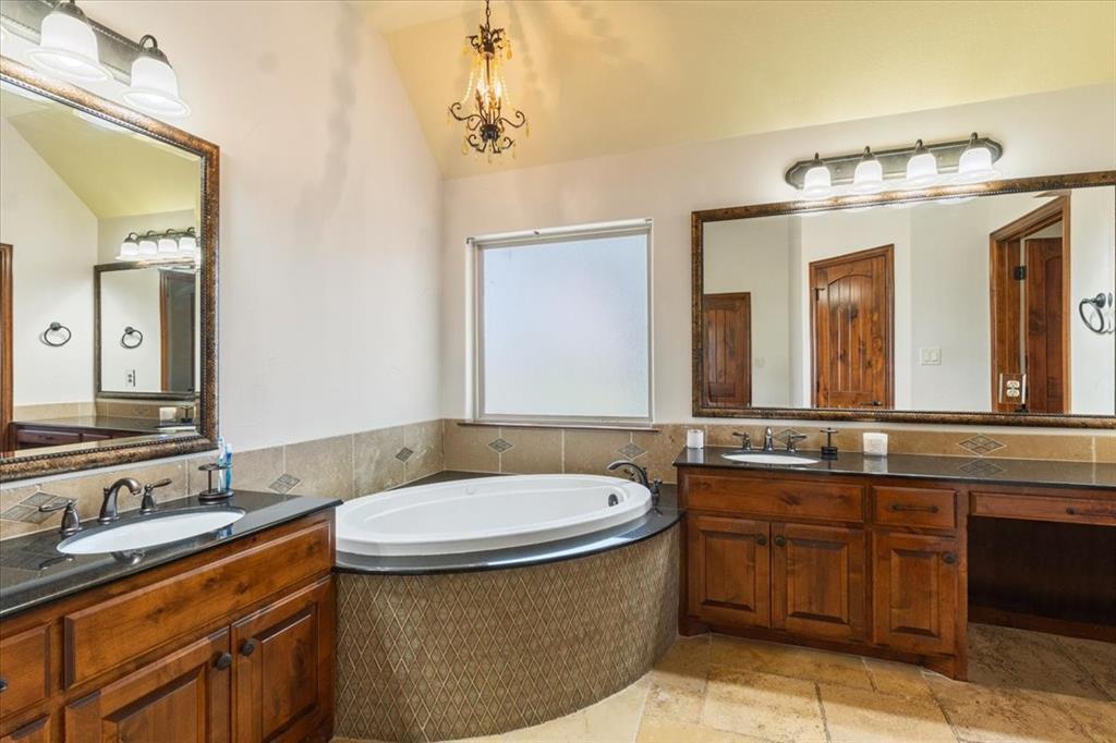 Granbury, Texas 76049, United States, 3 Bedrooms Bedrooms, ,2 BathroomsBathrooms,Residential,Active,149977