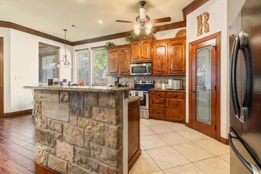 Granbury, Texas 76049, United States, 3 Bedrooms Bedrooms, ,2 BathroomsBathrooms,Residential,Active,149977