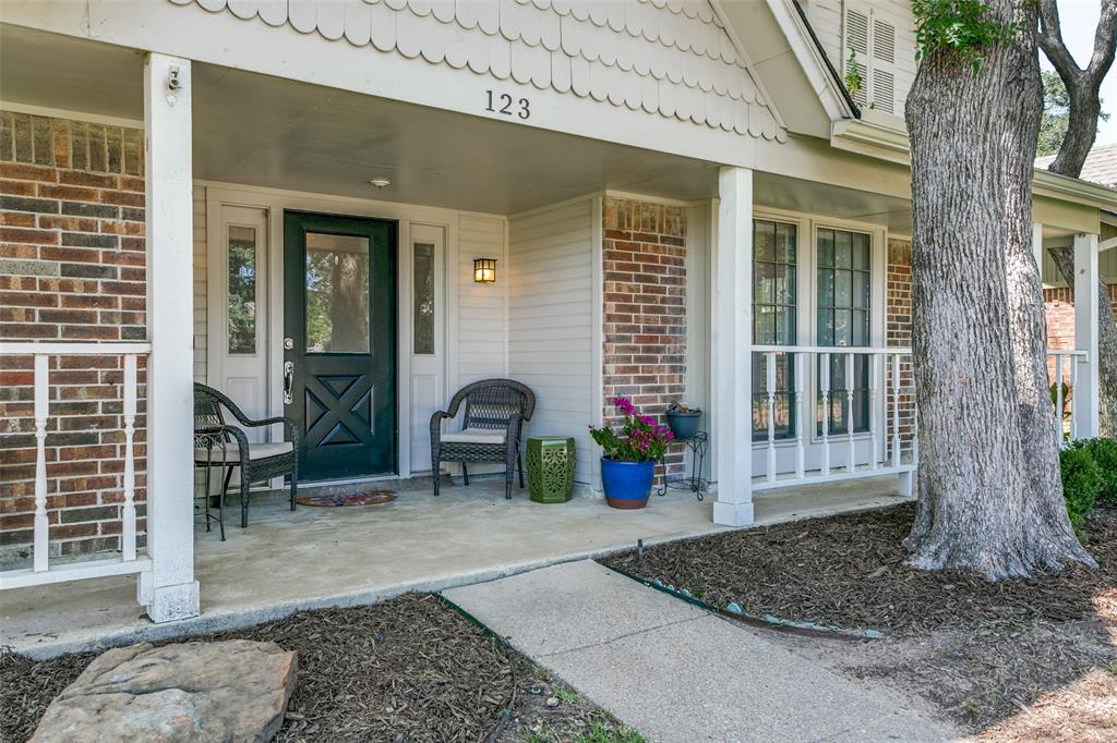 123 Creekside Lane