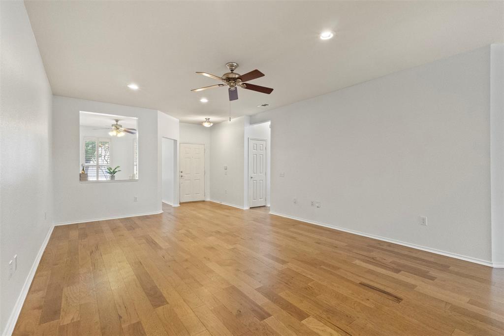 9904 Kaufman Place
