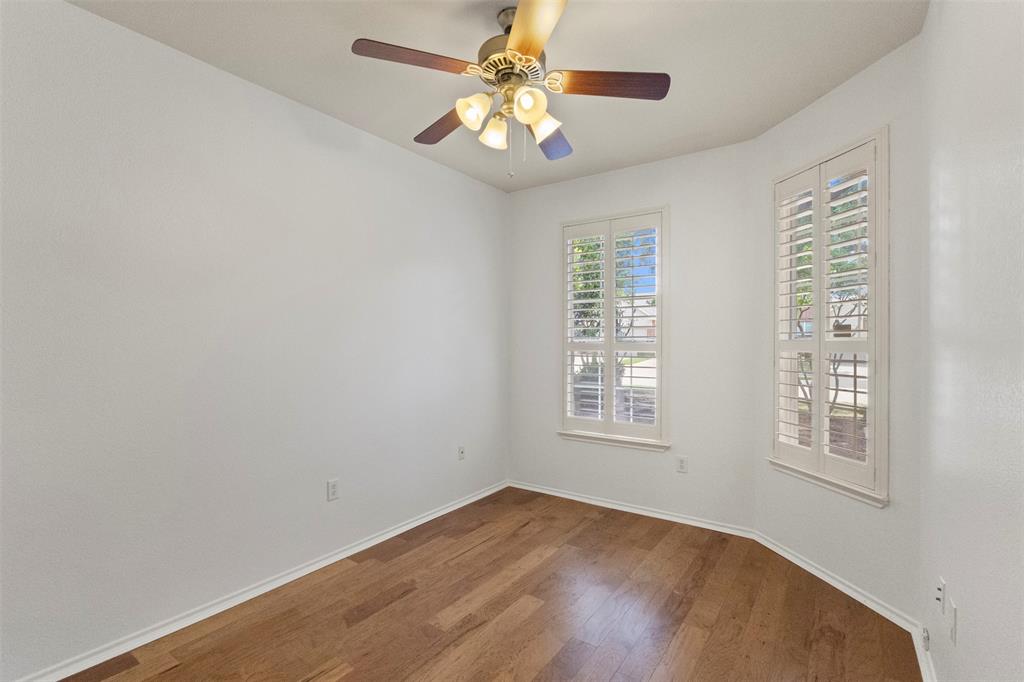 9904 Kaufman Place