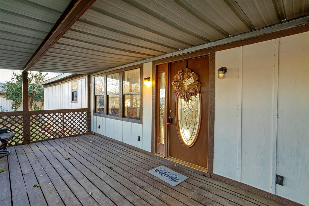 5528 Lake View Drive