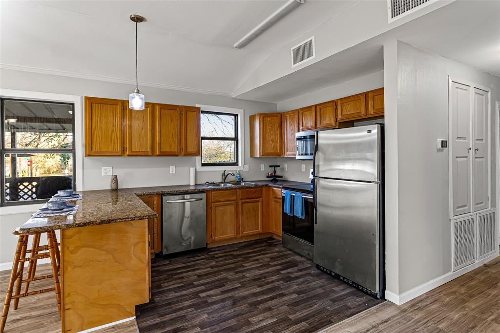 Arrowhead Shores - Residential