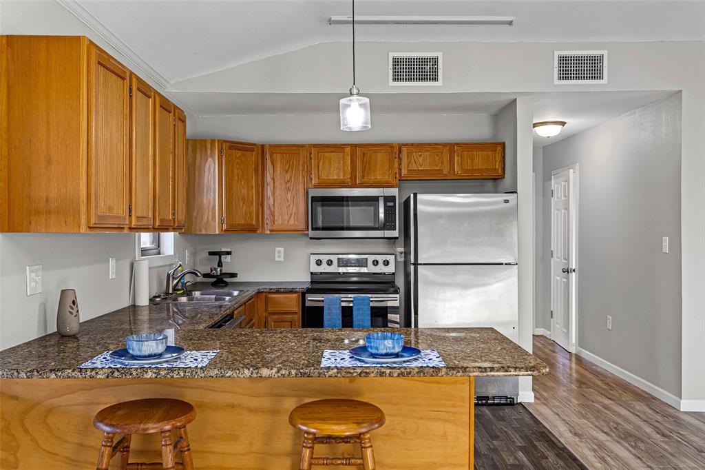 Arrowhead Shores - Residential