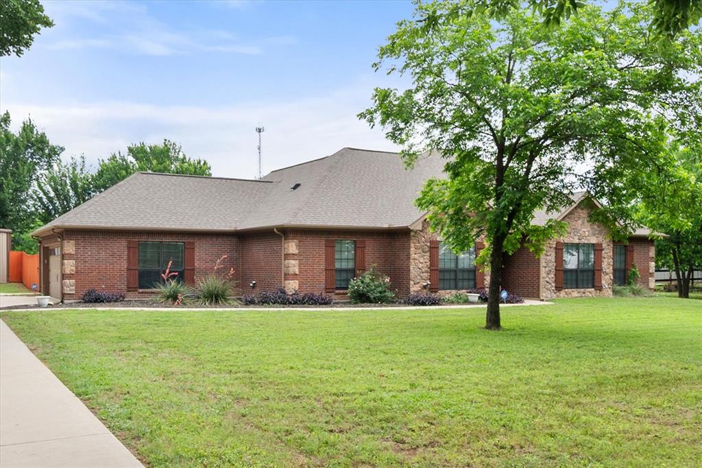 2913 Bairds Lane
