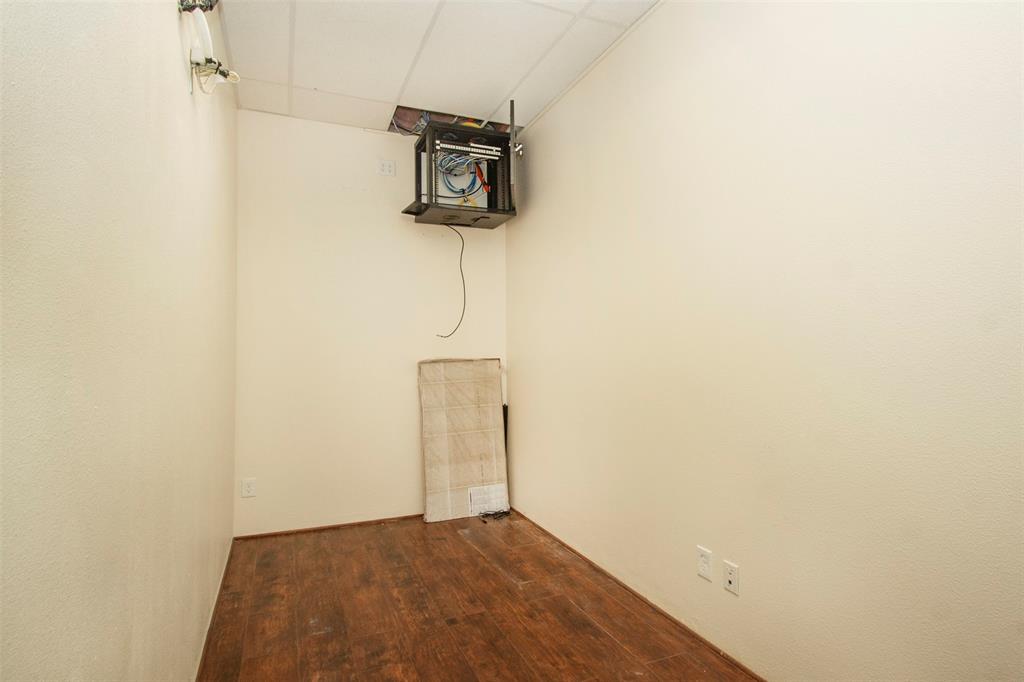 Mcdermott Bus Park - Commercial Lease