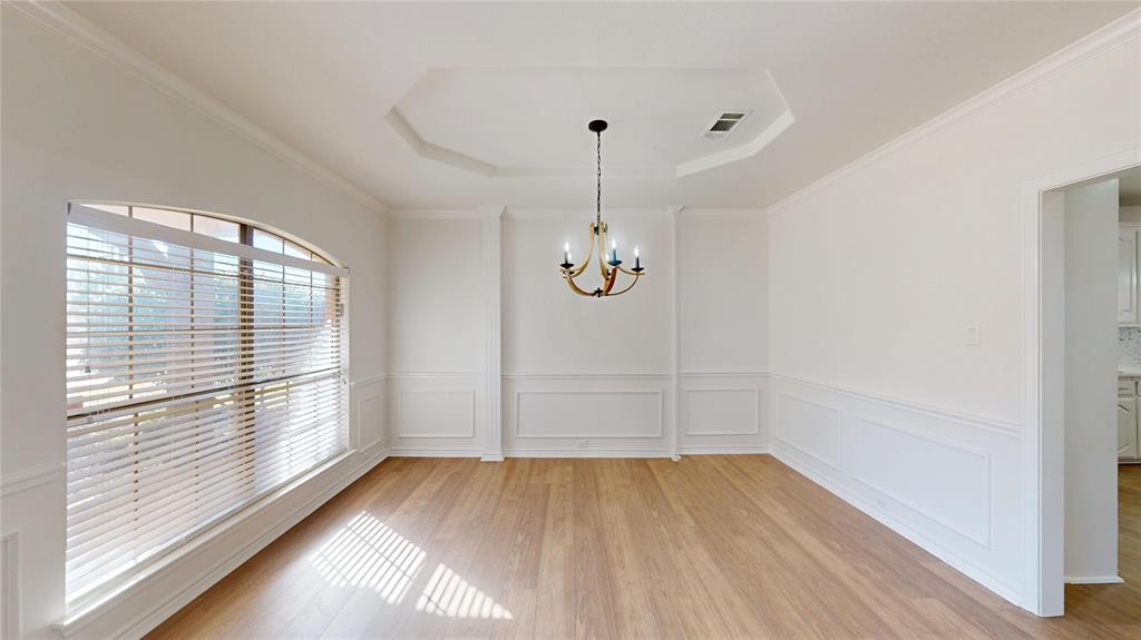 907 Greenfield Court