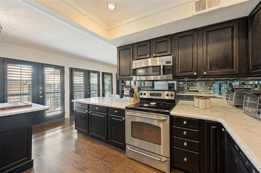 10209 Regal Oaks Drive 211