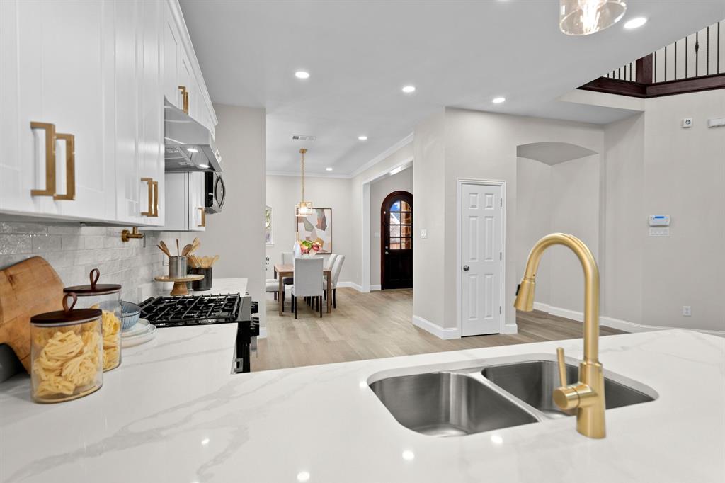 Bandera Add - Residential