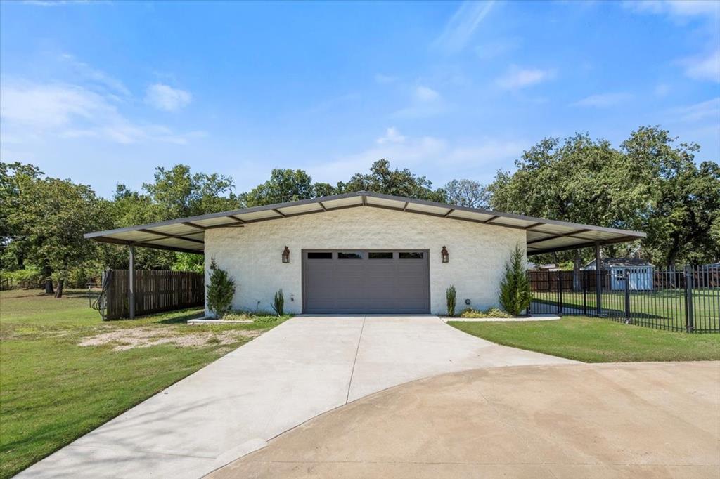 Caddo Peak Estate - Residential