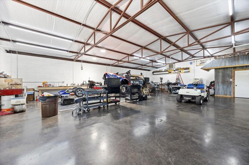 Caddo Peak Estate - Residential