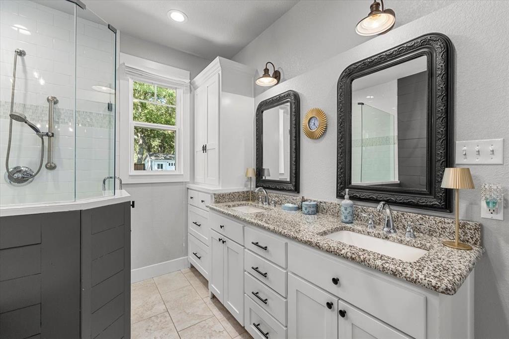 Caddo Peak Estate - Residential