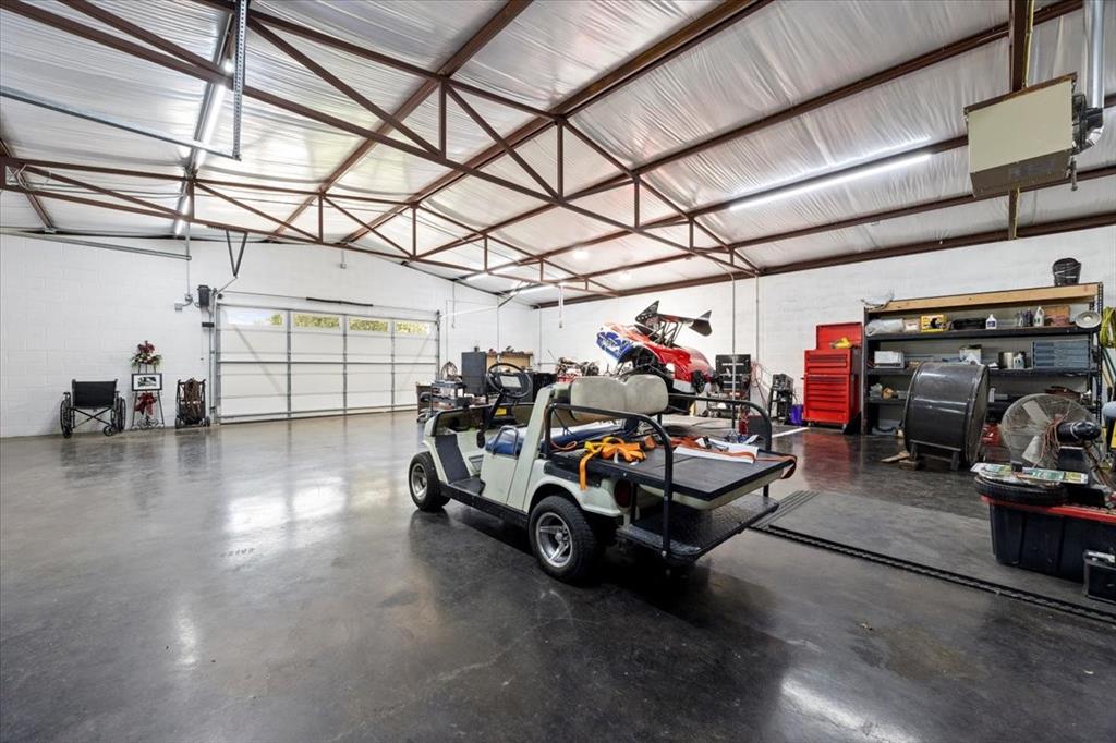 Caddo Peak Estate - Residential