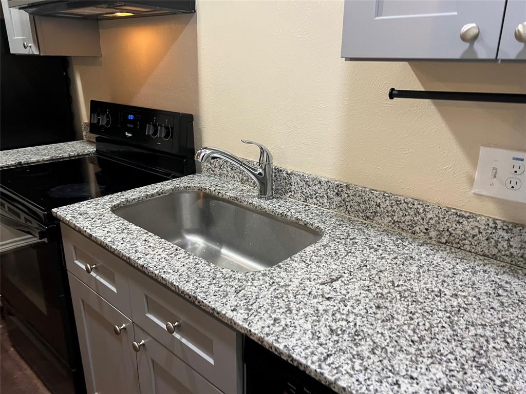 GARLAND HEIGHTS - Residential Lease