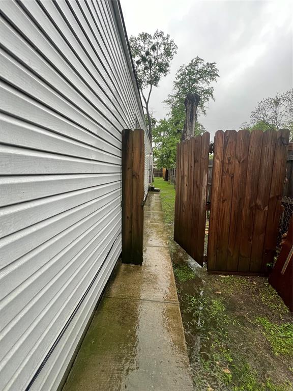 GARLAND HEIGHTS - Residential Lease