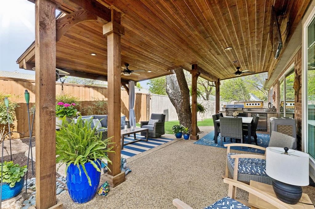 113 Lake Forest Court
