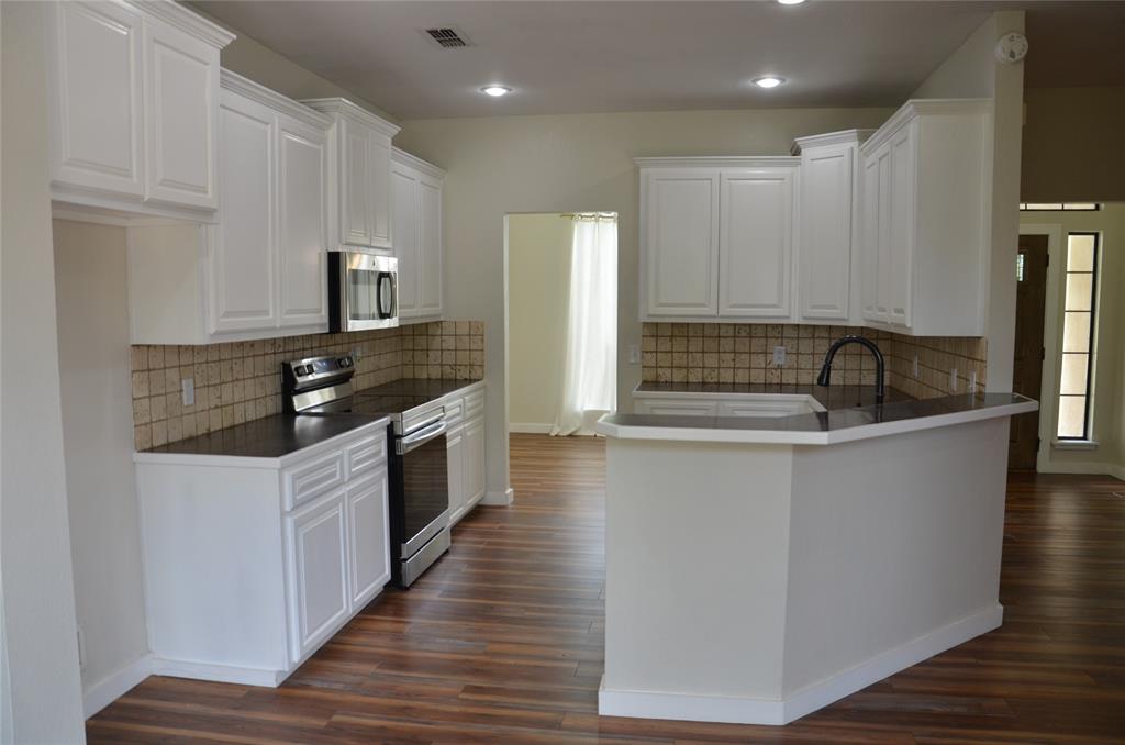 Country Club Estates - Residential