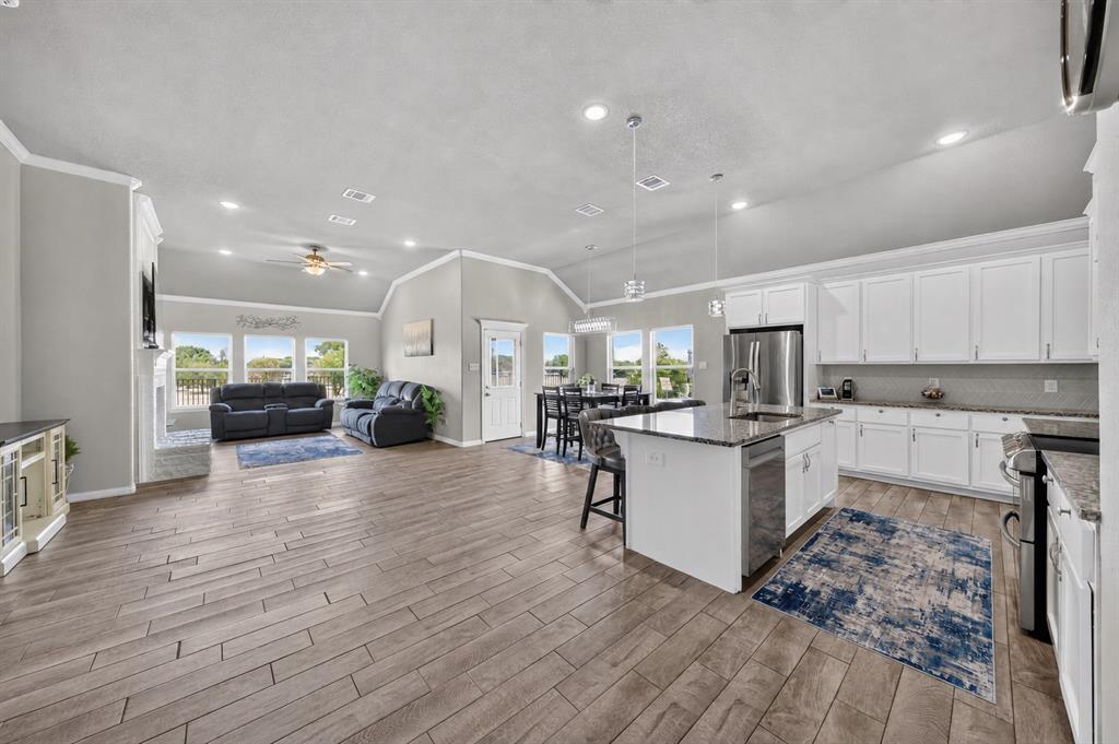 7924 Wilson Cliff Court