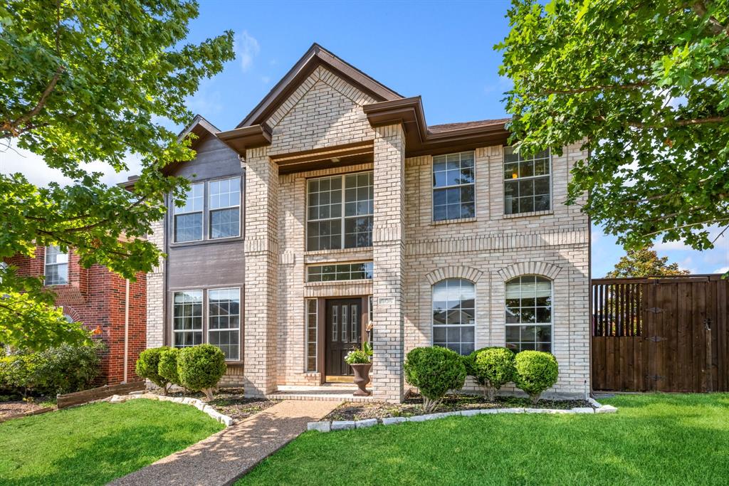 905 Whitman Circle