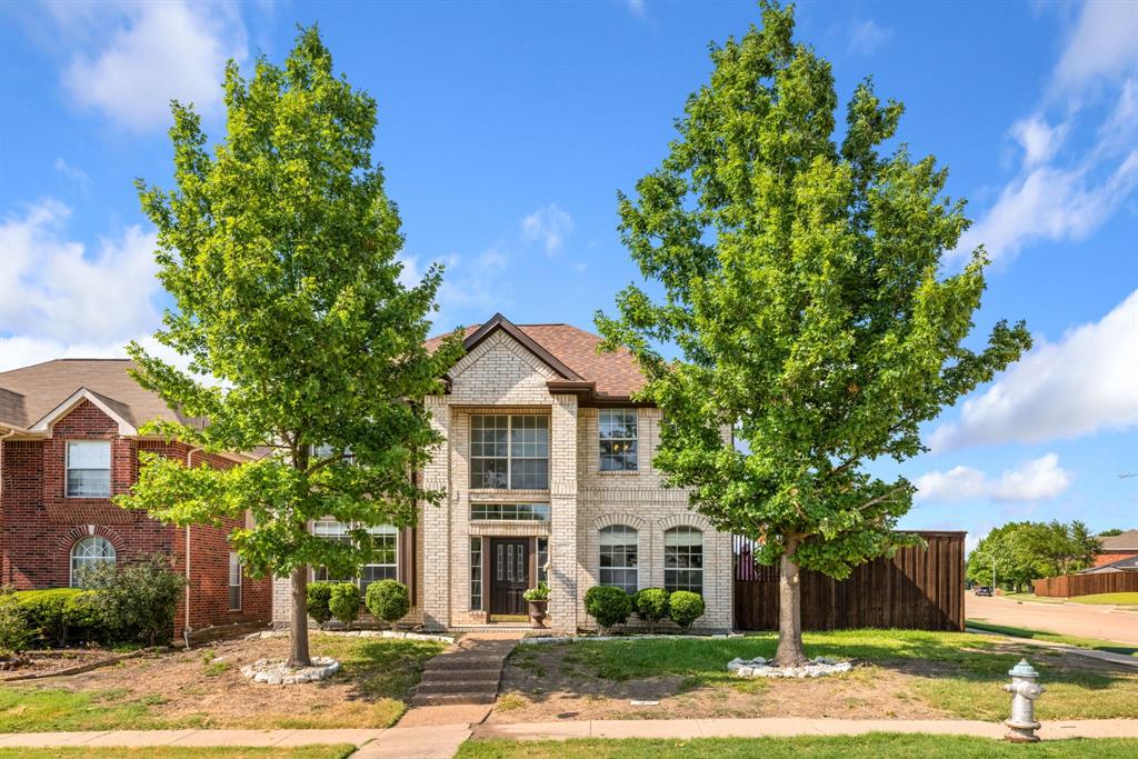 905 Whitman Circle