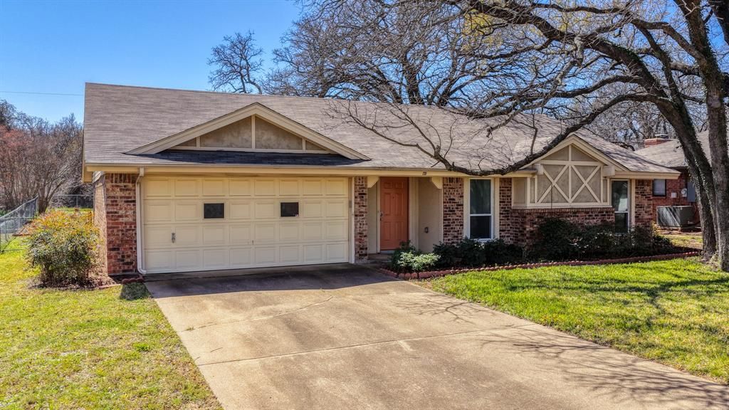 Photo of 201 Pecan Street, Azle, TX 76020 (MLS # 21211329)