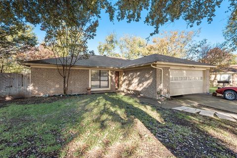 A home in Benbrook