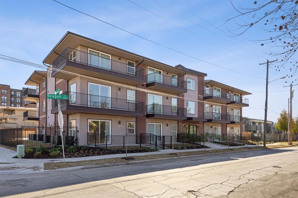 Mellersh Oak Lawn - Residential Lease