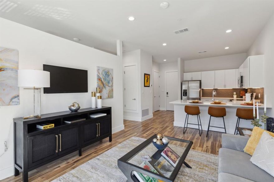 **New Construction Boutique Apartment Complex - 2nd Full Month Rent FREE** Located in the heart of Oak Lawn and walking distance to many local restaurants and entertainment spots. This 24 unit boutique apartment complex has everything you're looking for in a new home. As you enter the building you will notice the large hallways and staircases giving the feel of a five star hotel hotel. This building is full of high-end finishes. Each unit is approximately 750sqft. with 10 foot ceilings, open layout, top of the line stainless steel appliances, colorful kitchen backsplashes, eat-in kitchen with a large breakfast bar, spa inspired bathrooms with stand alone showers, over-sized walk-in closets, in-unit laundry with washer and dryers included, huge balconies and ground units have individual yard space not found in other complexes. This building is pet friendly and we have multiple units available.