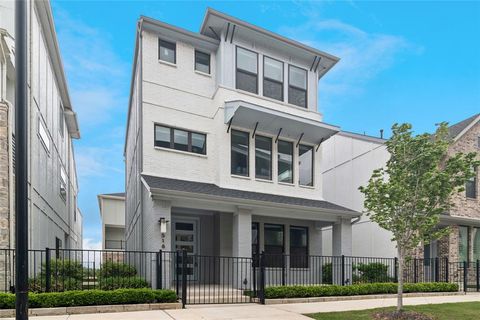 Photo of 518 Winners Circle, Rowlett, TX 75088 (MLS # 21246283)