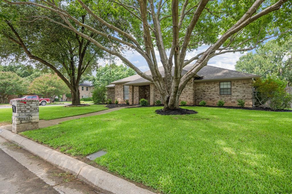 1001 Chasemore Drive